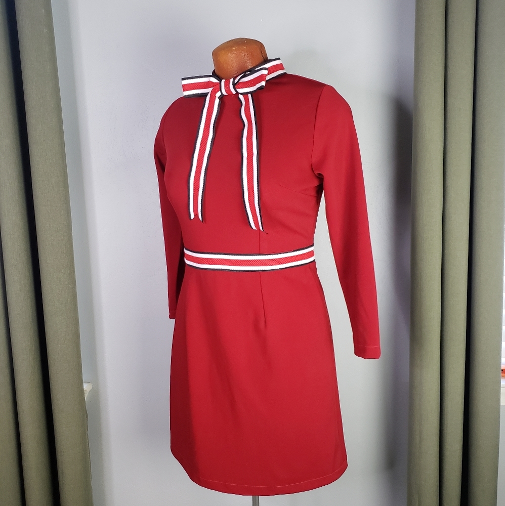 Retro 60s 70s style red bow neck sailor dr…